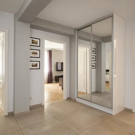 Apartament Old Town Center